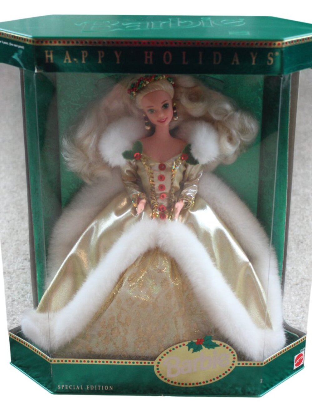 Barbie Happy Holidays Special Edition Doll #12155 Vintage 1994 Christmas NEW